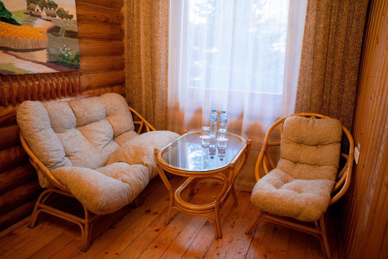 Hotel Gostiniy Dvor Non-Stop Cherson Esterno foto