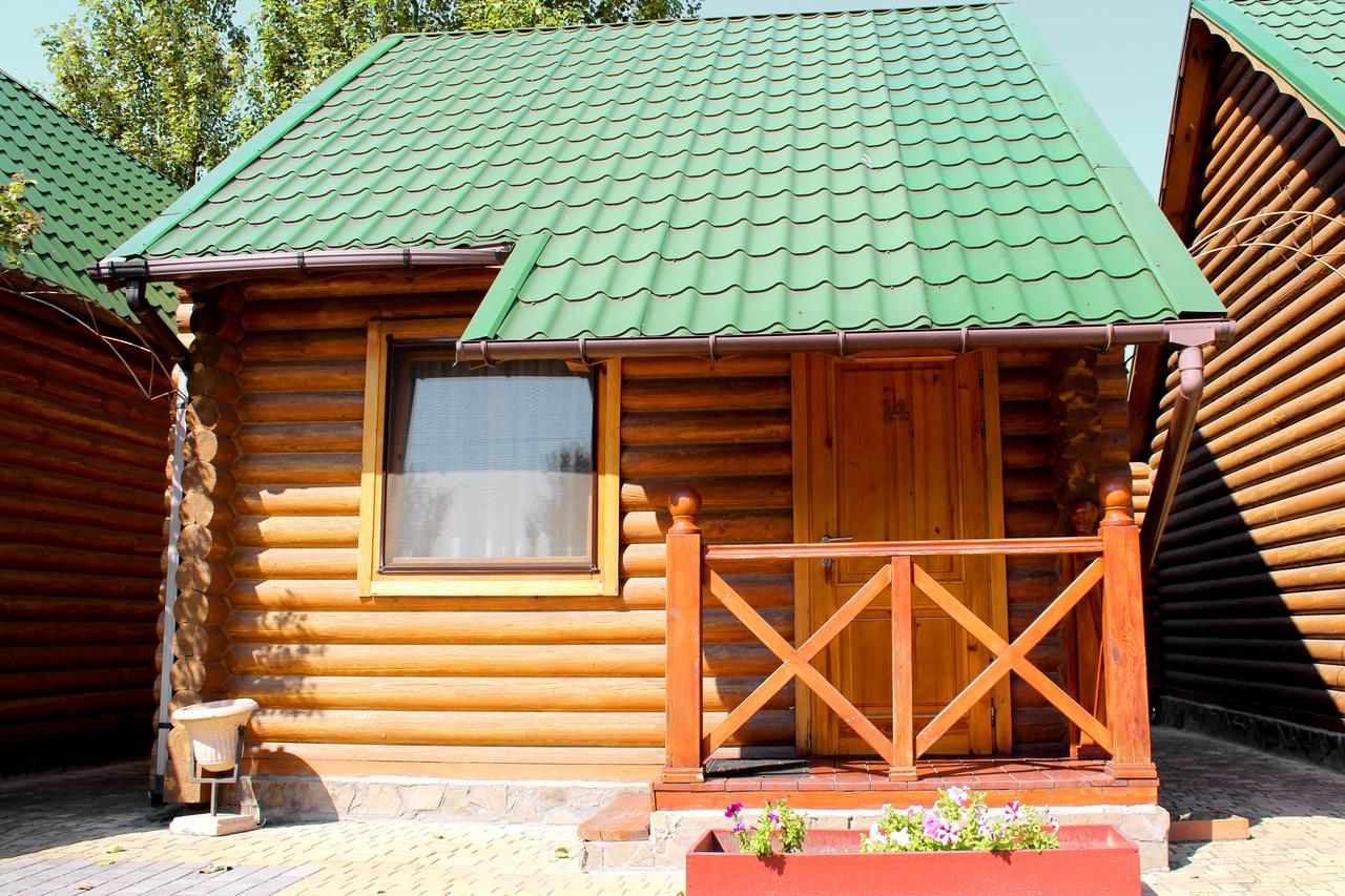 Hotel Gostiniy Dvor Non-Stop Cherson Esterno foto