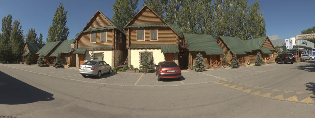 Hotel Gostiniy Dvor Non-Stop Cherson Esterno foto
