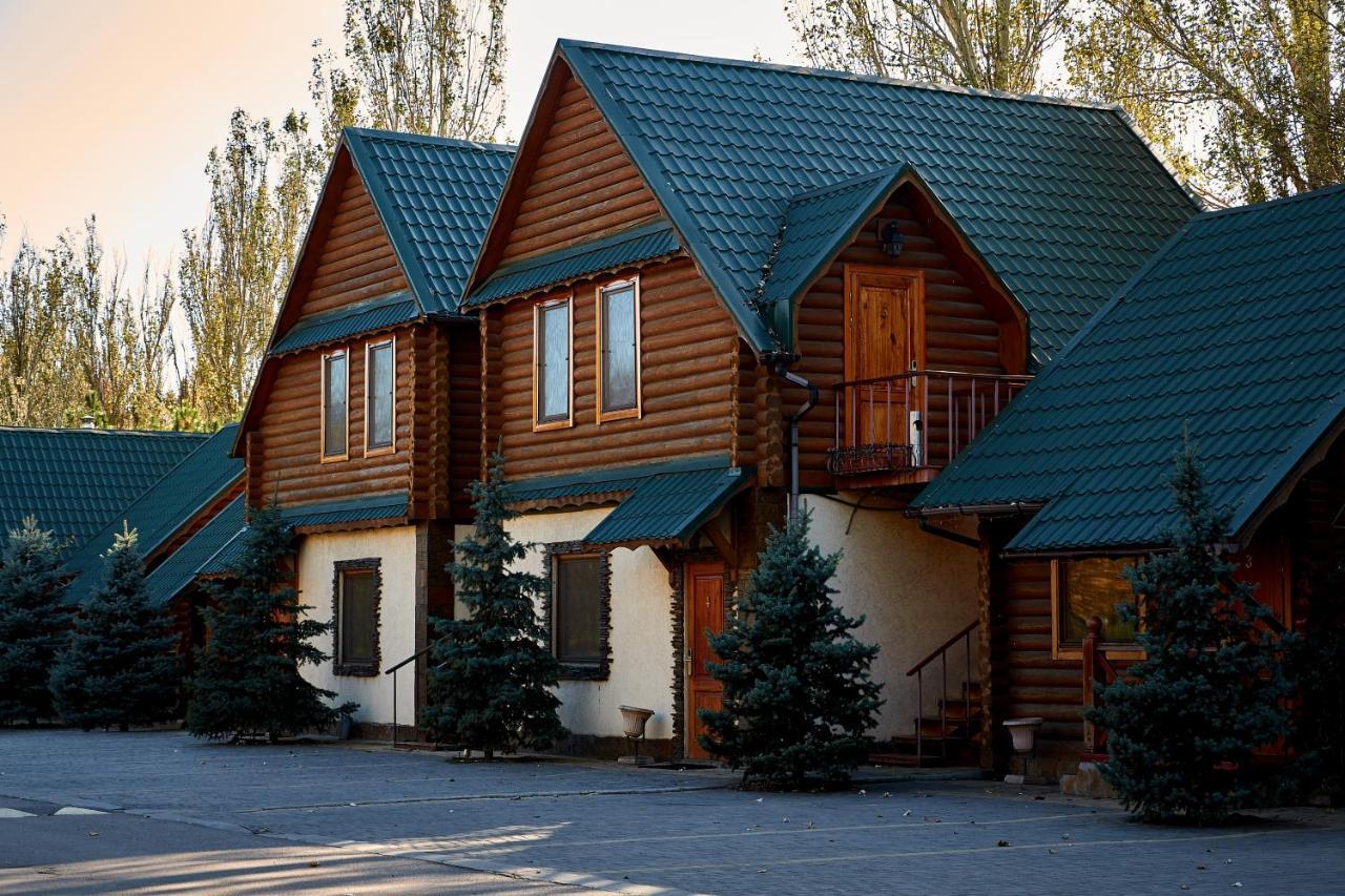 Hotel Gostiniy Dvor Non-Stop Cherson Esterno foto